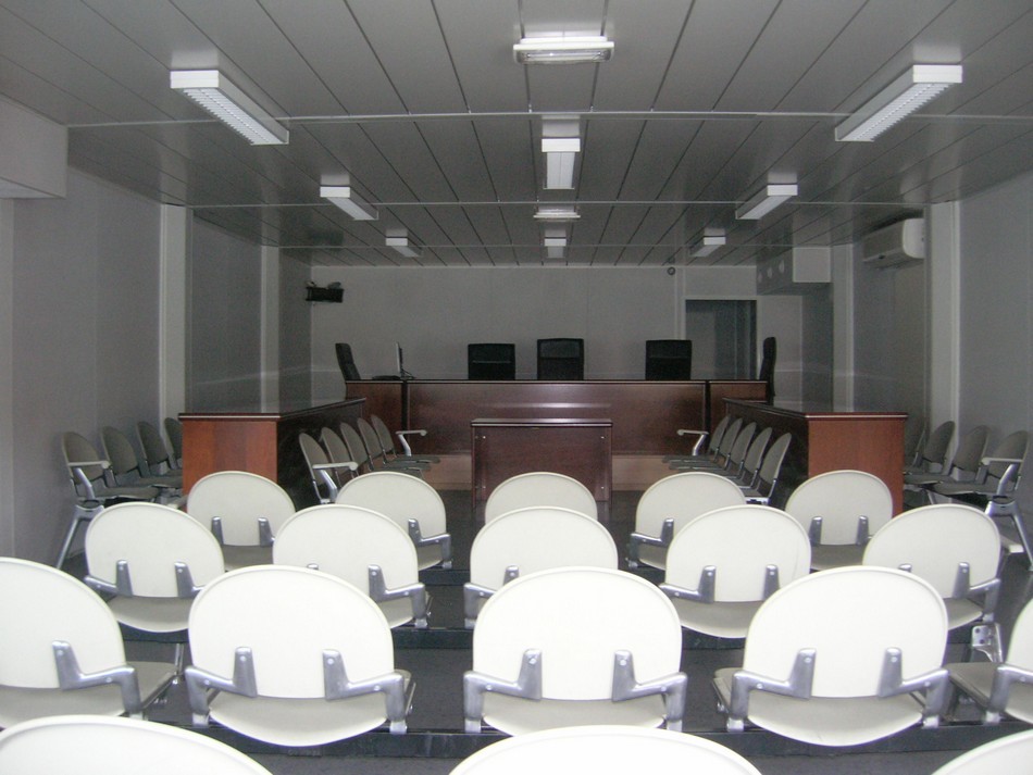 Salle d'audience des modulaires